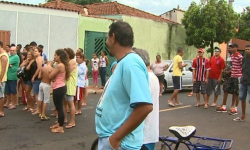 Injuria e ameaça entre vizinhos no bairro Christiano Carvalho