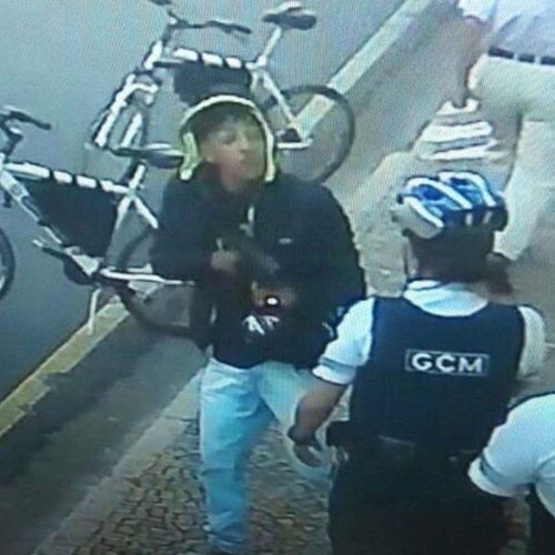 RIO PRETO – Assalto a joalheria termina com um jovem morto e dois guardas feridos. (VÍDEOS)