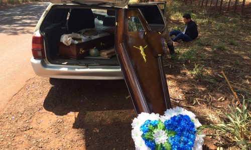 REGIONAL: Falsa viatura funerária é encontrada carregada de drogas