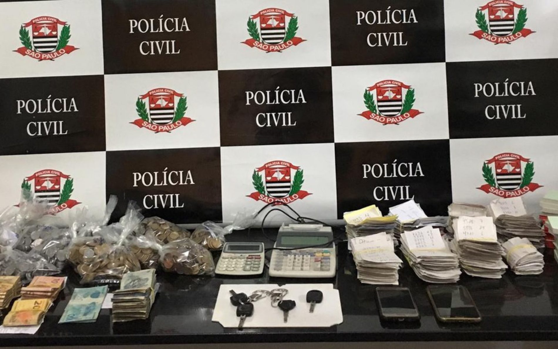 BEBEDOURO: Dois são detidos em casa de alto padrão usada como banca de jogo do bicho em Bebedouro