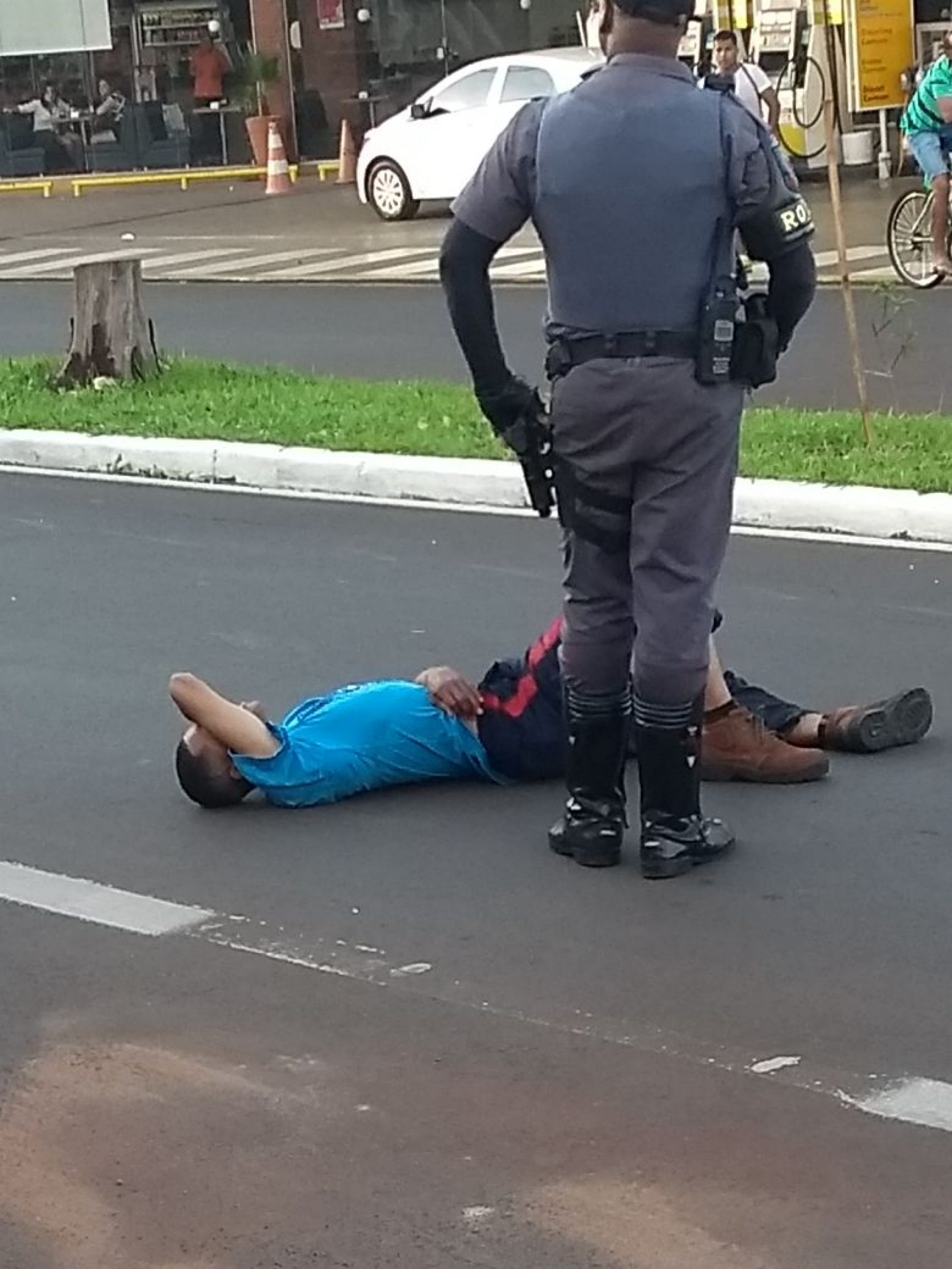BARRETOS: Policiais Militares realiza cerco e prende indivíduos na Frade Monte