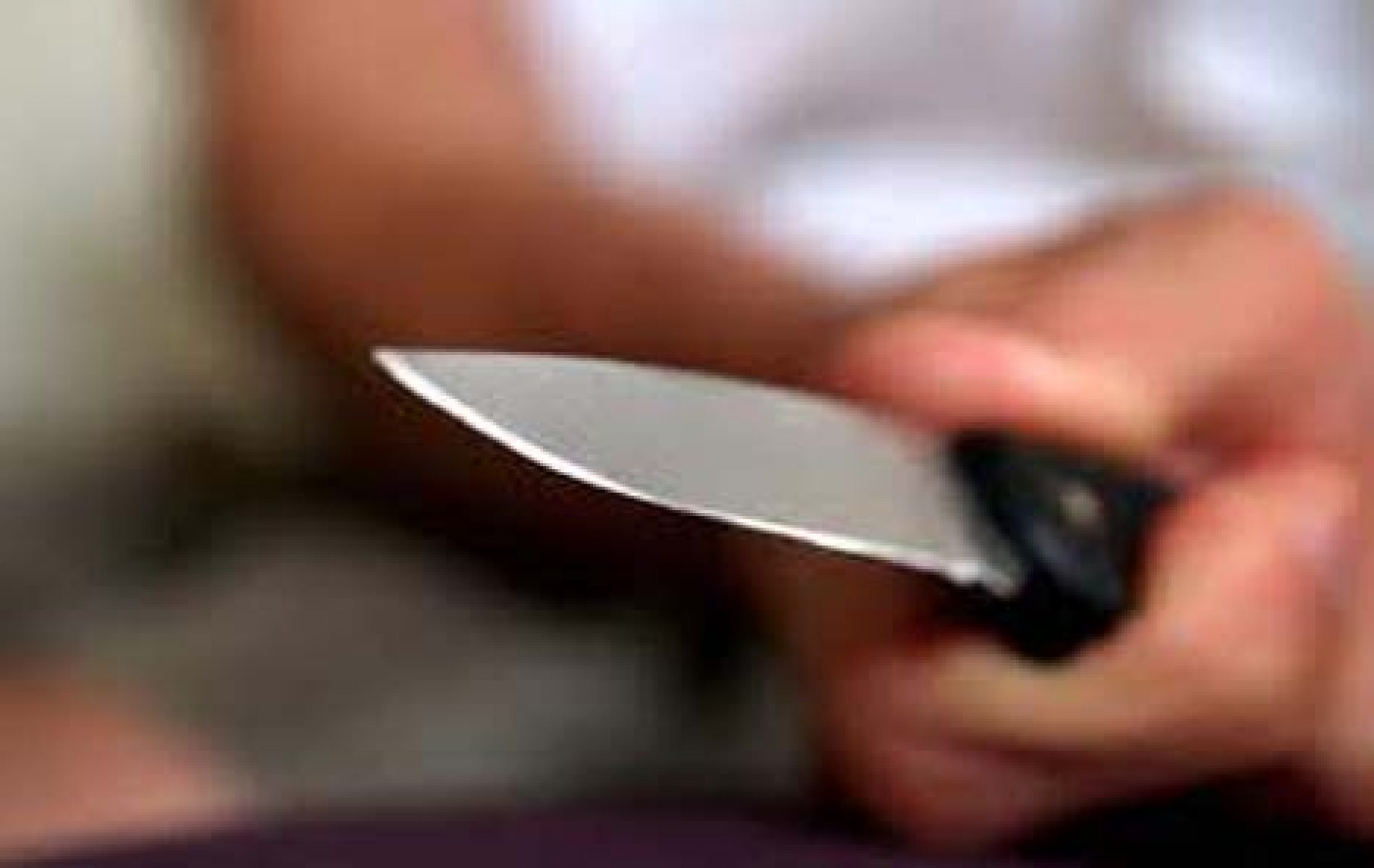 BARRETOS: Pedreiro é agredido com quatro facadas pela esposa