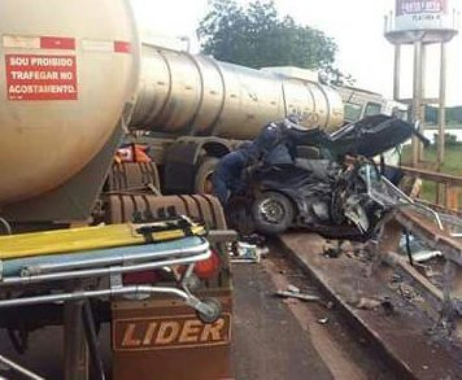 COLOMBIA: ACIDENTE GRAVE INTERDITA A PONTE QUE LIGA MINAS GERAIS E SÃO PAULO