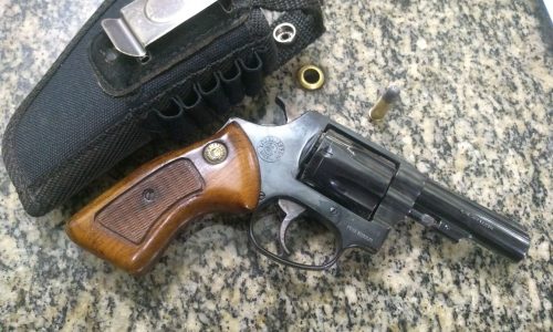 BARRETOS: Posse ilegal de arma de fogo e apreensão de objeto