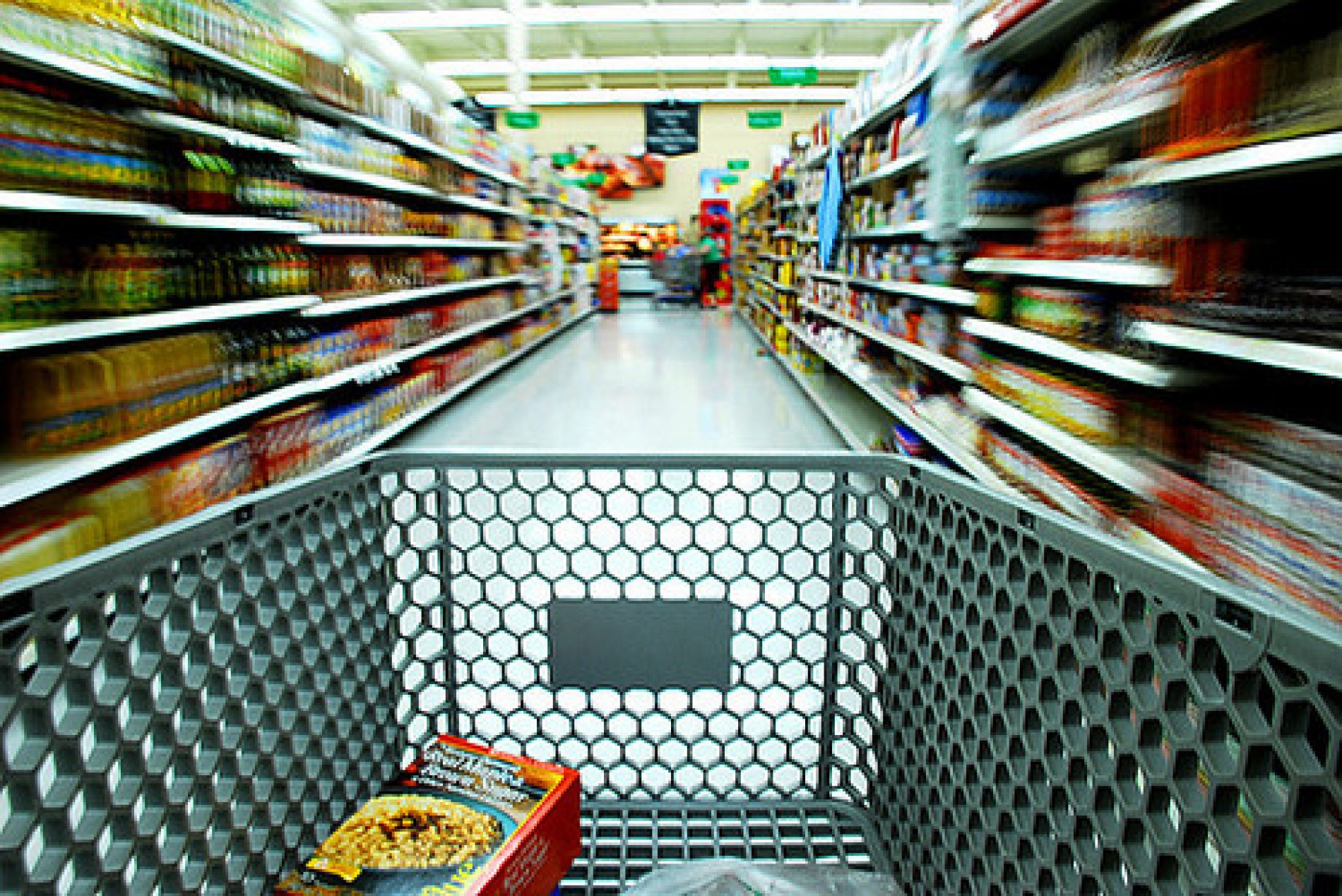 OLÍMPIA: Mulher é presa furtando diversos objetos em lojas e supermercado