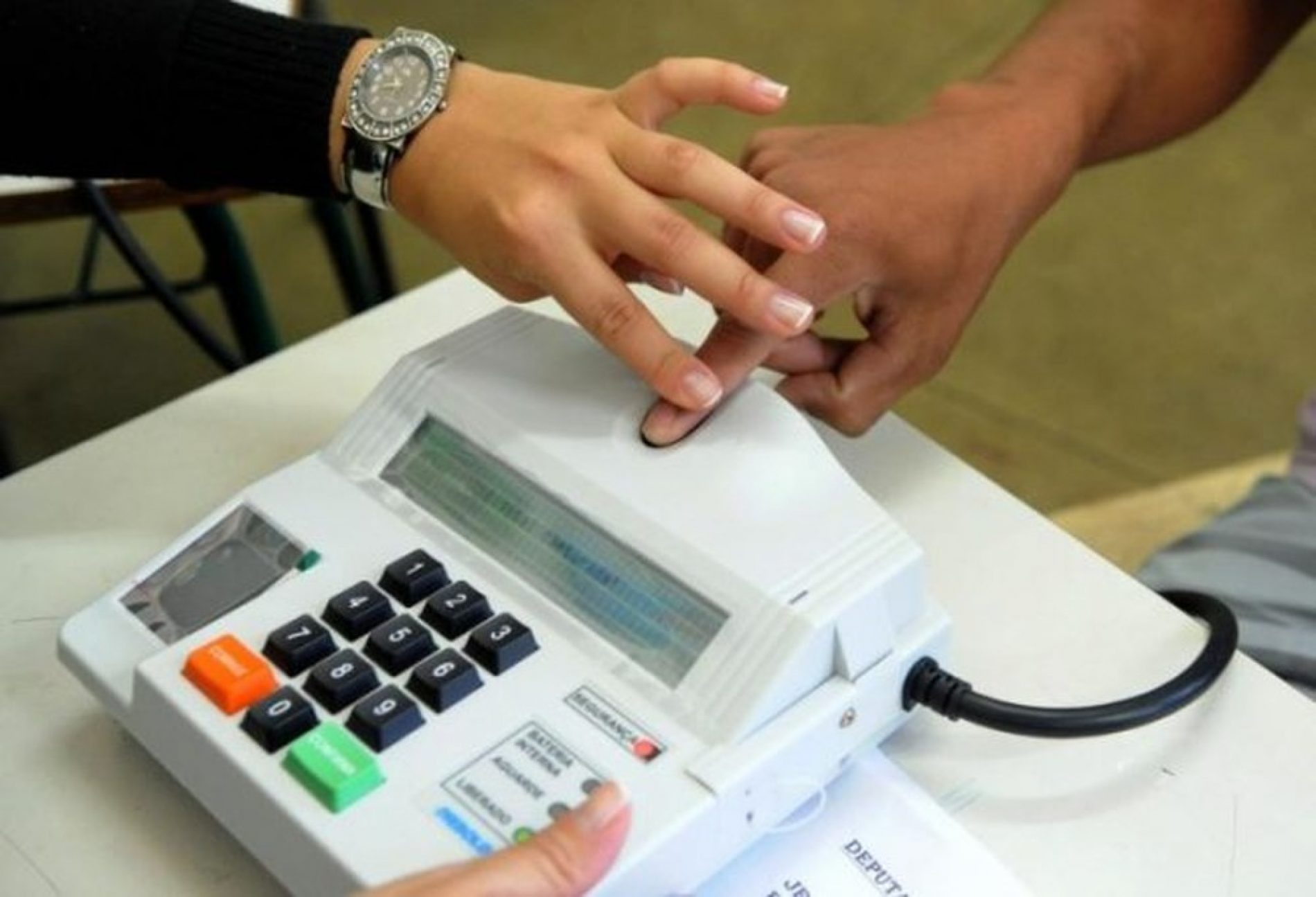 BARRETOS: Cartório Eleitoral continua realizando biometria