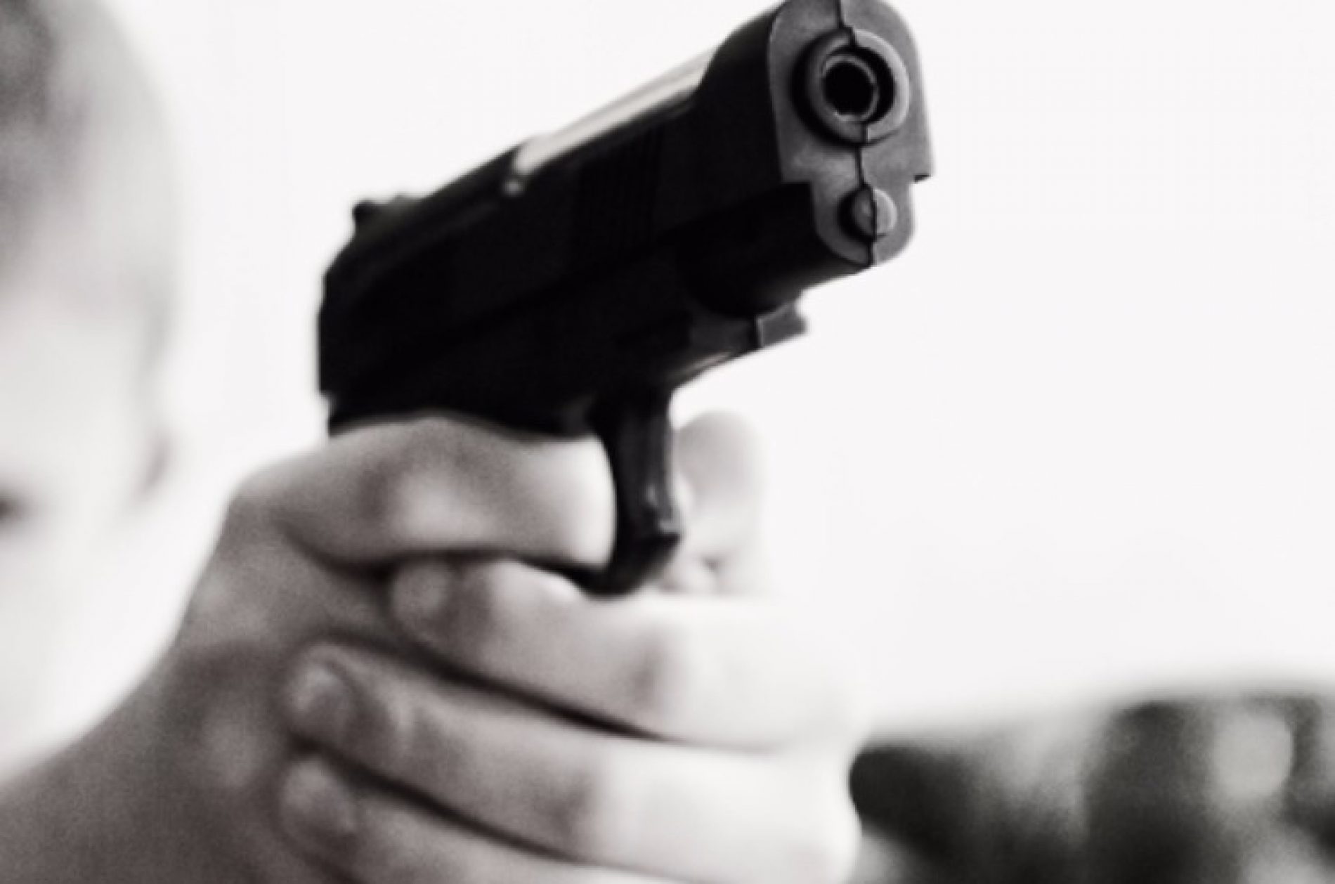 GUARACI: Empresário é preso depois de efetuar disparos com arma de fogo na rodovia