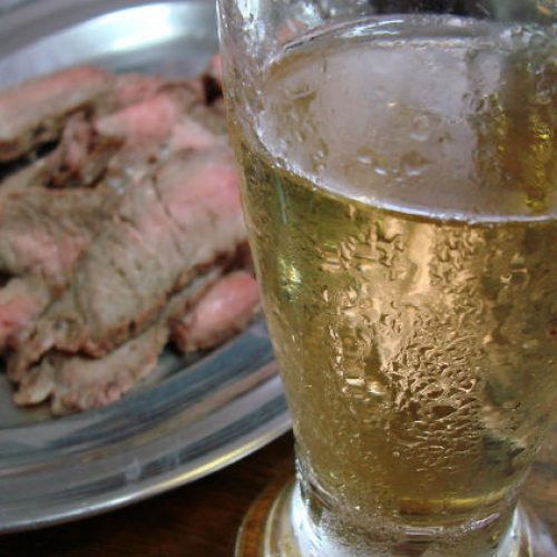 BARRETOS: Ladrão furta carne, cerveja e uísque em bar da Rua 38
