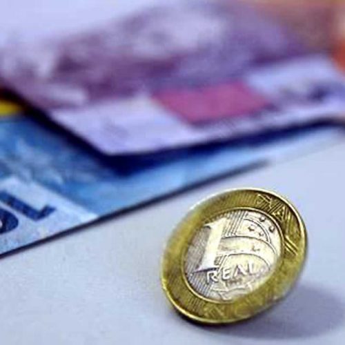 ECONOMIA: Governo reduz previsão e passa a estimar salário mínimo abaixo de R$ 1 mil em 2019
