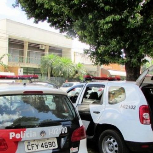 REGIÃO: Advogado é detido após insultar policiais