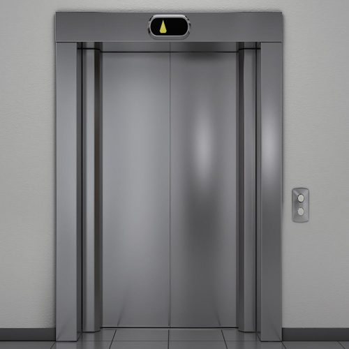 REGIÃO: Idosa morre após elevador despencar