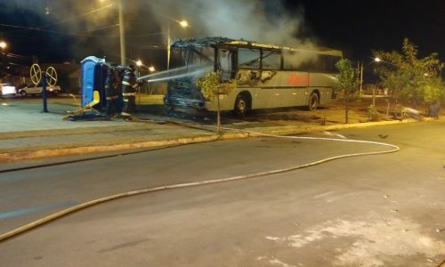 Olímpia: Noite de terror com 15 ônibus e 10 carros incendiados
