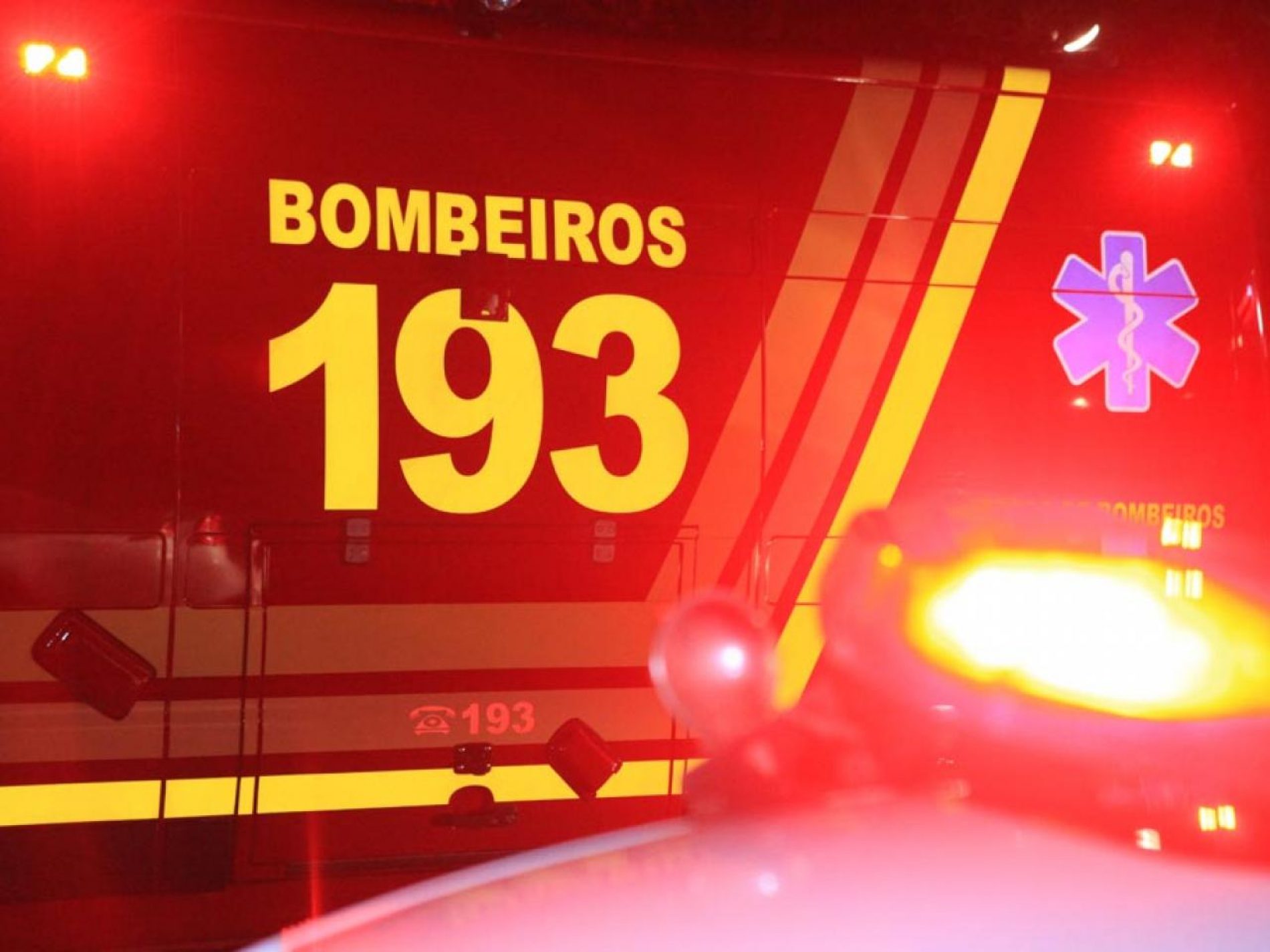 BARRETOS: Incêndio em residência no bairro City Barretos