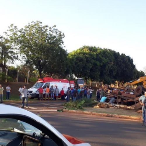 GUARACI: Motorista sai ileso de grave acidente com caminhão na Curva da Galinha