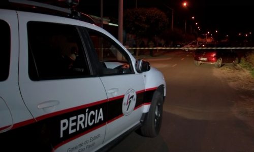 REGIÃO: Técnica em enfermagem é morta a tiros na porta de casa