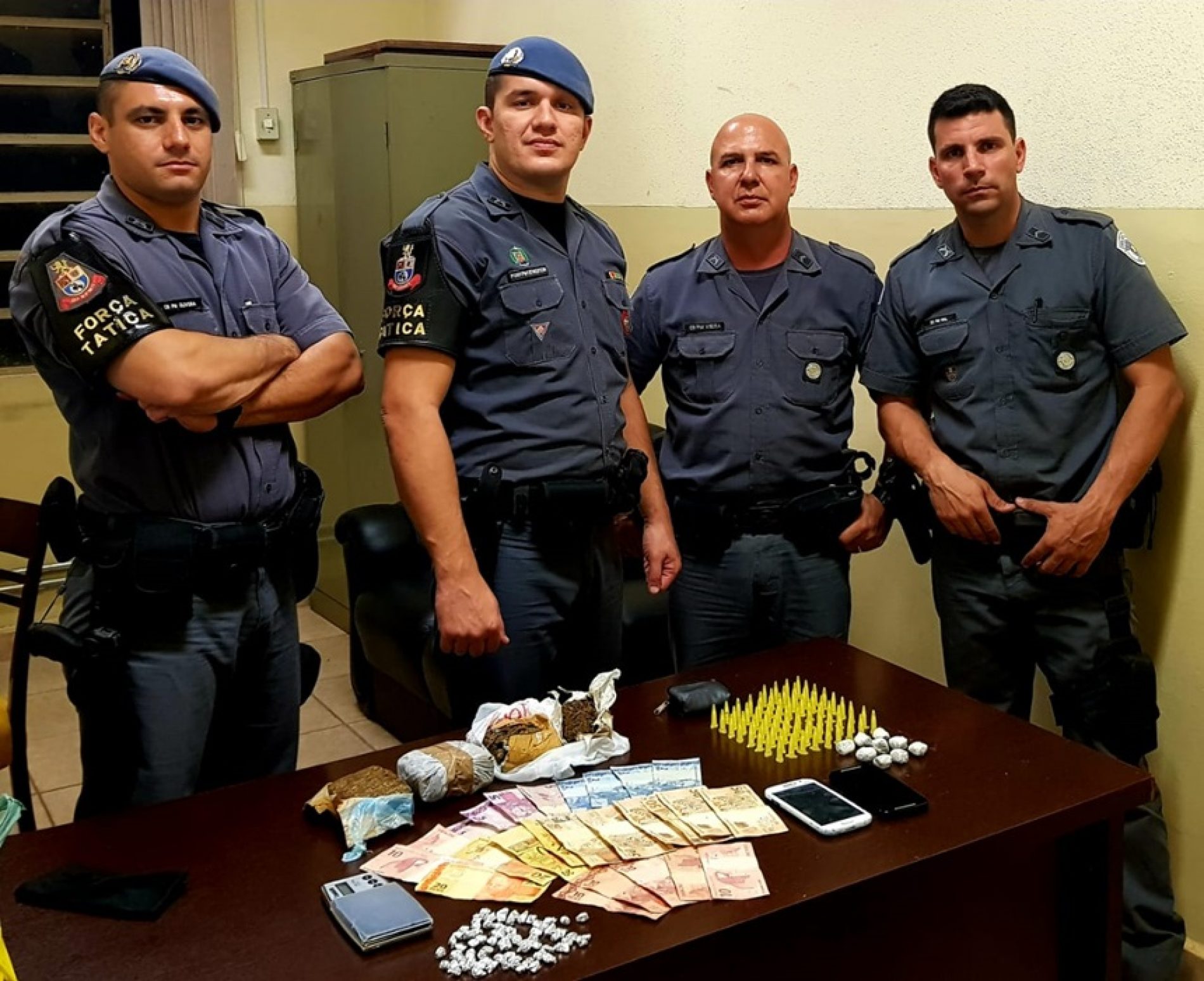 OLÍMPIA: Policia Militar prende desemprego com drogas