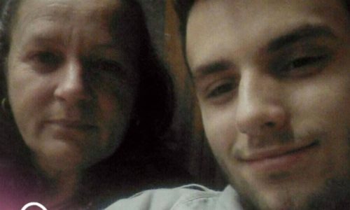 REGIÃO: Mulher é assassinada com 31 facadas pelo filho