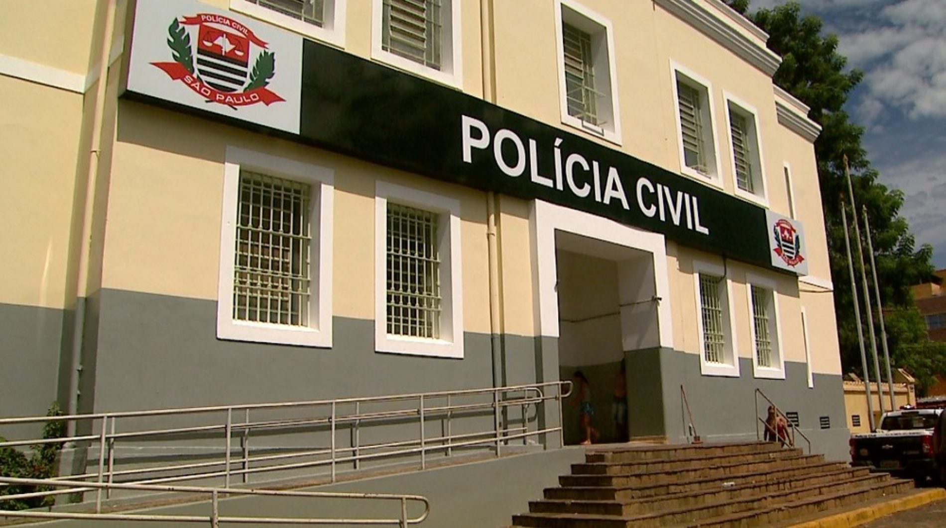REGIÃO: Jovem é preso por suspeita de estuprar e matar mulher após roubar celular