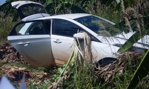 REGIÃO: Após perseguição, motorista é preso com carro cheio de drogas em rodovia