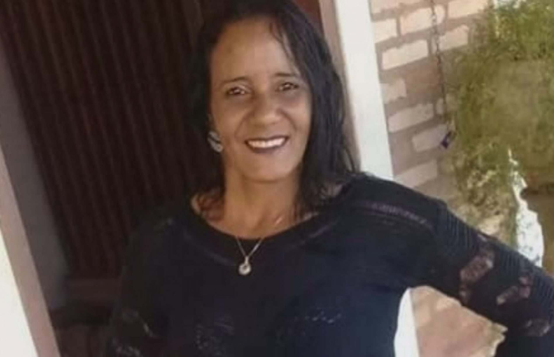 REGIÃO: Mulher morre atacada pelo próprio pit bull dentro de casa