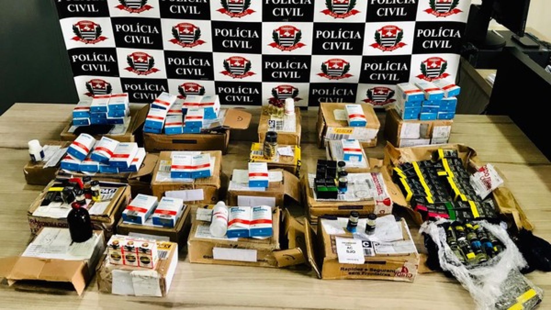 REGIÃO: Polícia fecha ‘distribuidora’ que vendia anabolizantes pela internet e prende dois suspeitos