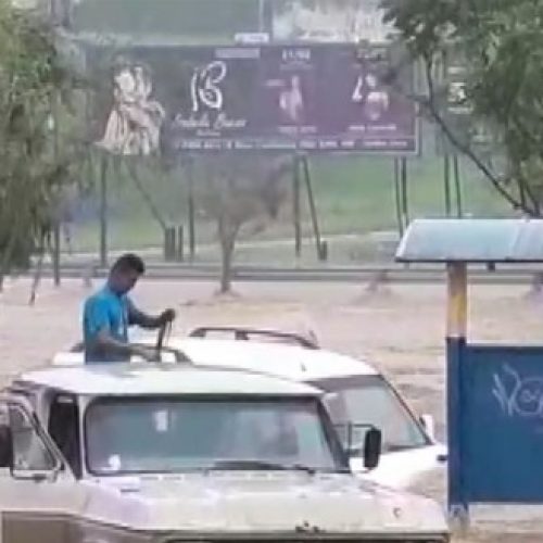 REGIÃO: Mecânico salva motorista preso dentro de ambulância durante enchente