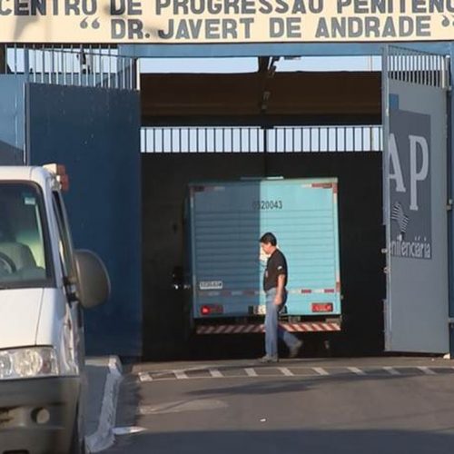 REGIÃO: Agentes penitenciários apreendem 11 celulares e maconha no CPP