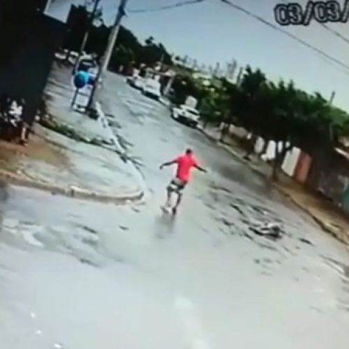 REGIÃO: Homem é baleado no meio da rua
