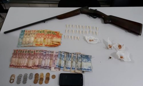 BARRETOS: Equipe do Canil detém jovem com arma, drogas e dinheiro