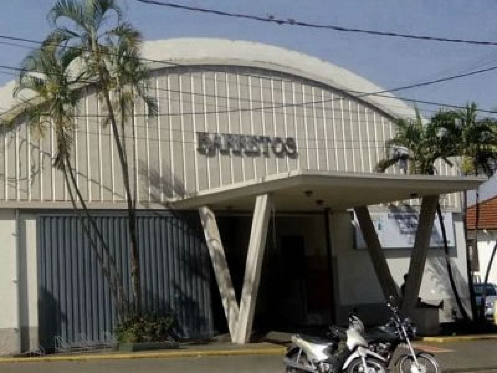 BARRETOS: Celular é furtado no Mercadão municipal