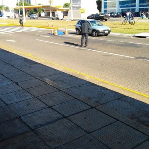 REGIÃO: Homem morre atropelado na faixa de pedestre em avenida