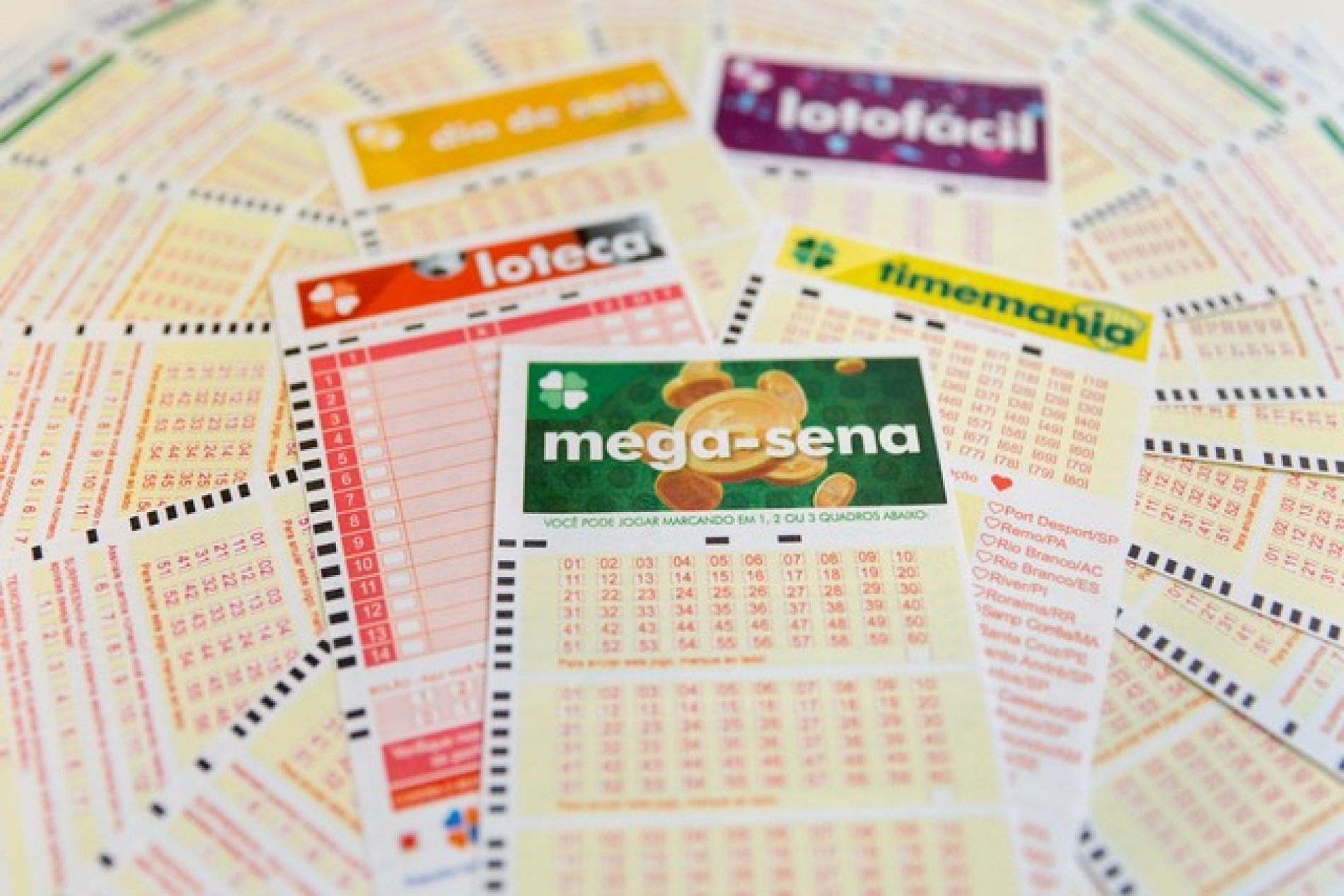 LOTERIAS: Ninguém acerta a Mega-Sena e prêmio acumulado vai para R$ 60 milhões
