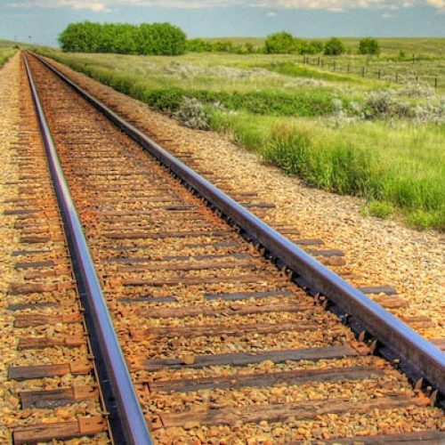 BARRETOS: Ladrões furtam 2 quilômetros linha férrea