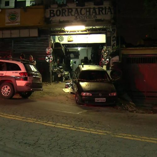 SÃO PAULO: Carro invade borracharia e mata criança de 4 anos