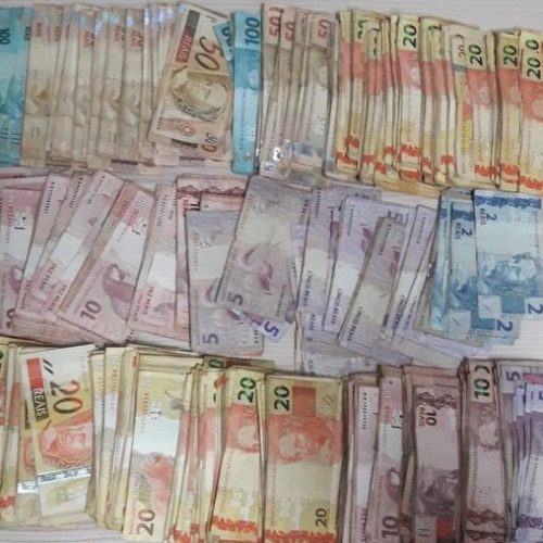 REGIÃO: Homem é preso com droga e mais de R$ 31 mil em dinheiro escondidos em casa
