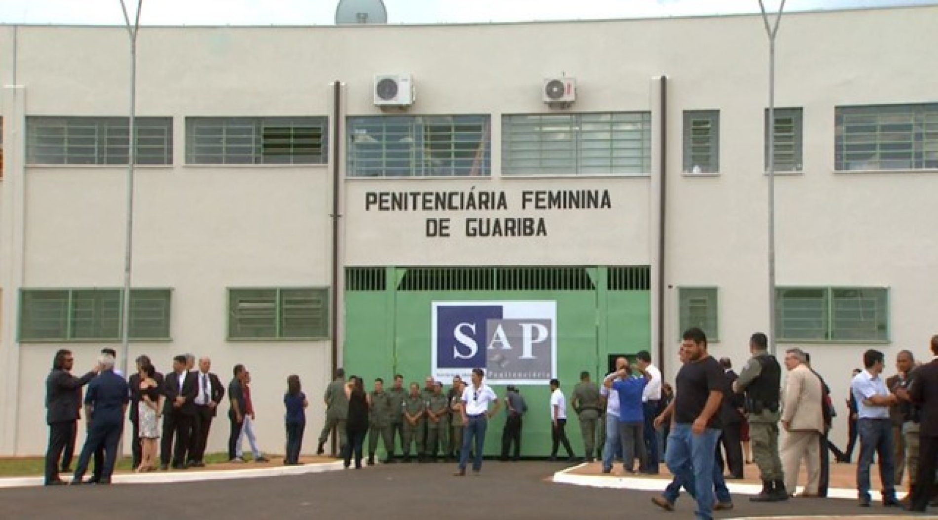 GUARIBA: Servidora feita refém é agredida por detentas na Penitenciária Feminina
