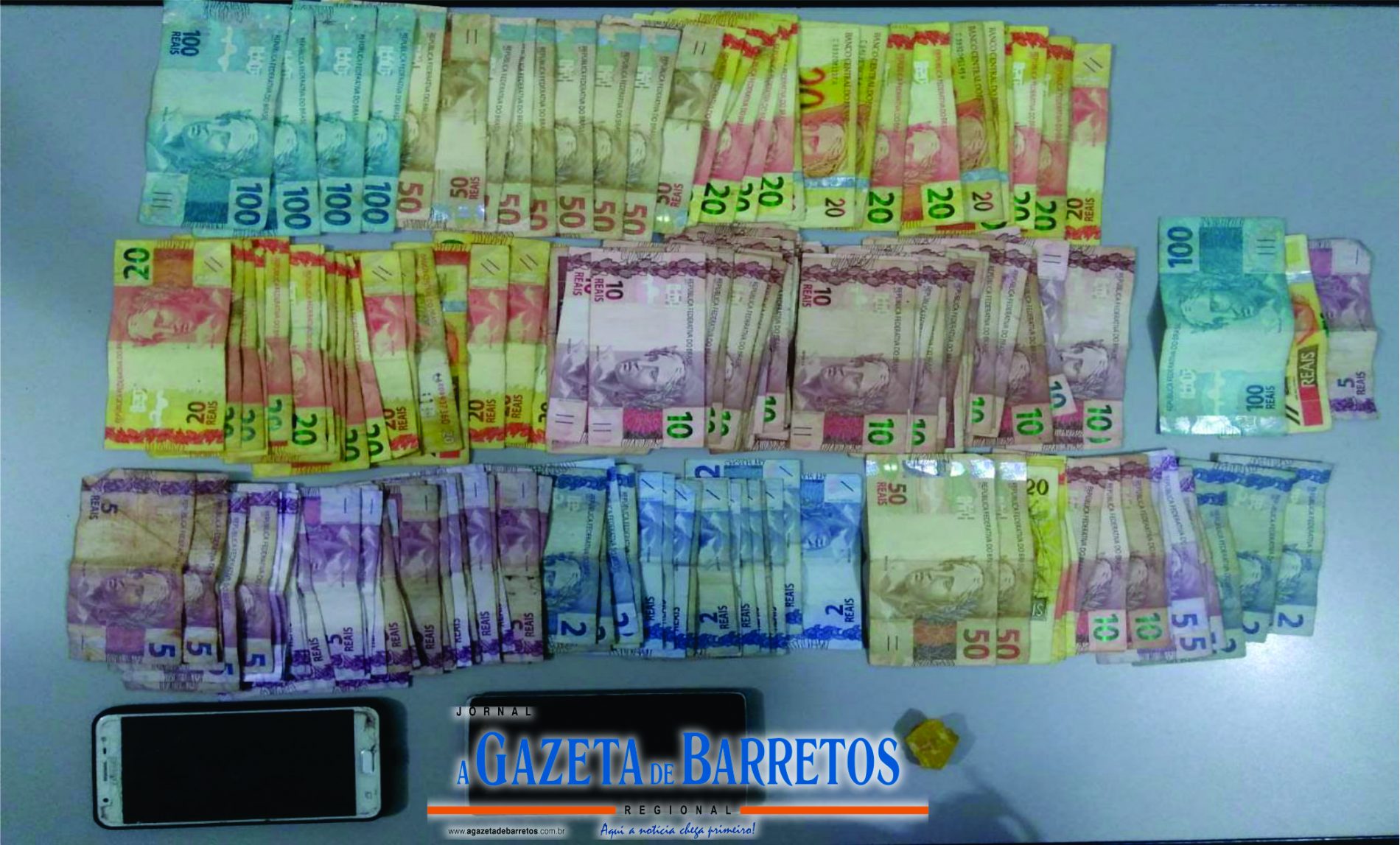 BARRETOS: Operação policial prende maiores e apreende menor, drogas e dinheiro no bairro Santa Isabel