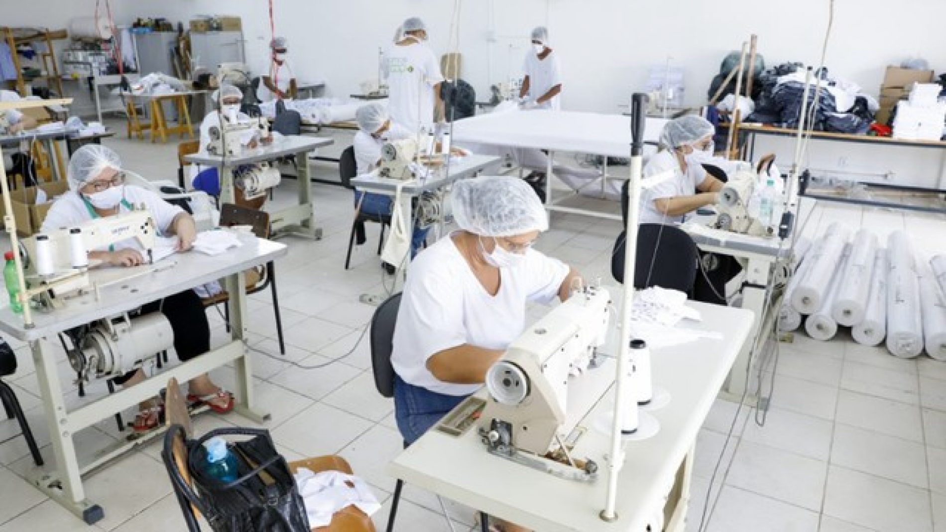 REGIÃO: Cooperativa de costura de Rio Preto confecciona máscaras para funcionários da Saúde