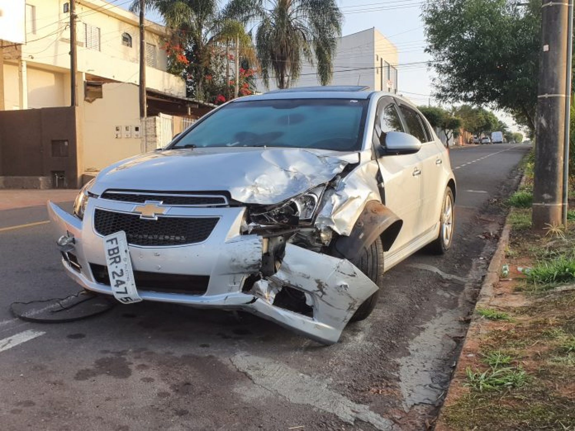 REGIÃO: Bandidos assaltam comerciante e na fuga ferem uma criança de 2 anos