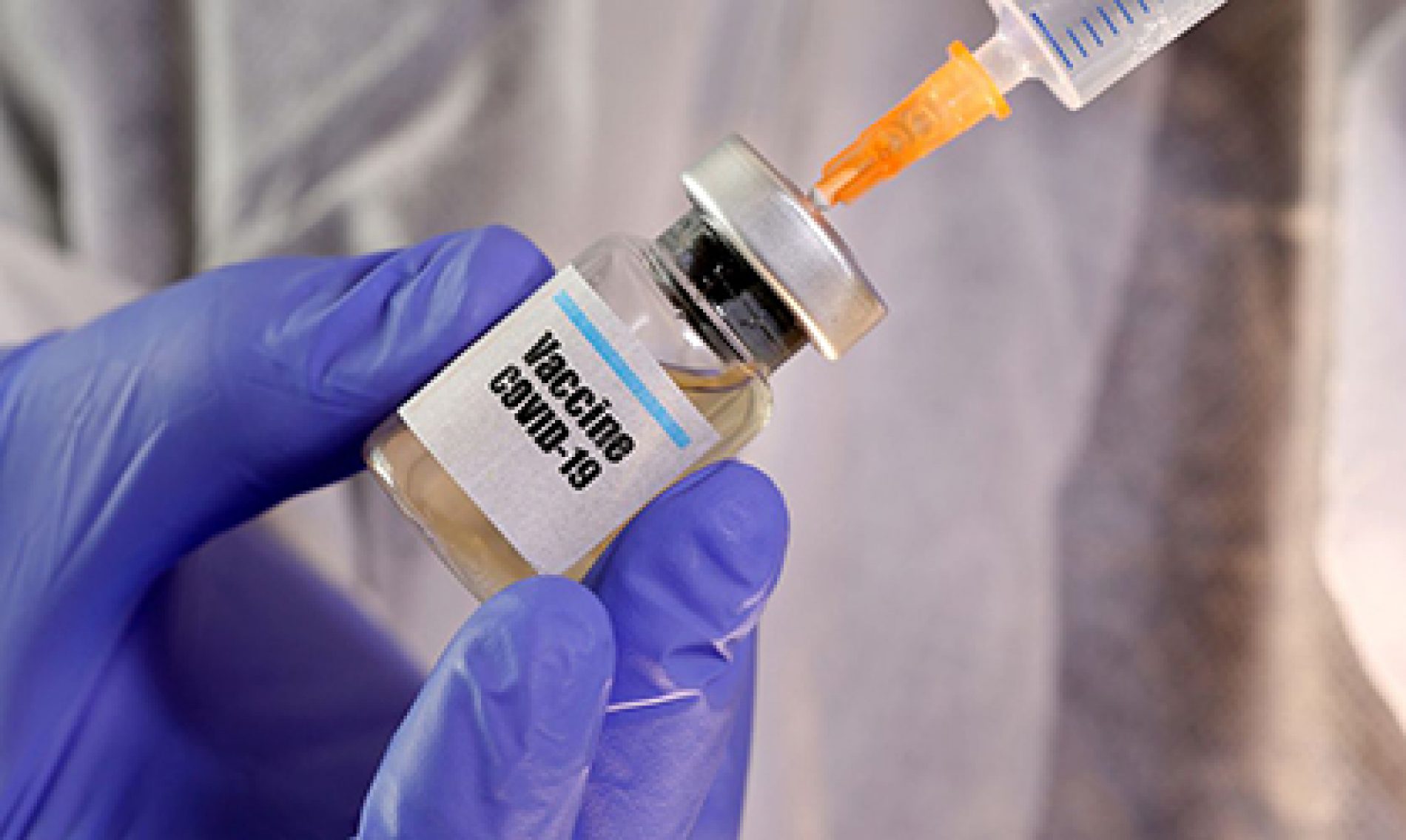 Vacina de Oxford contra Covid-19 será testada em 2 mil voluntários no Brasil