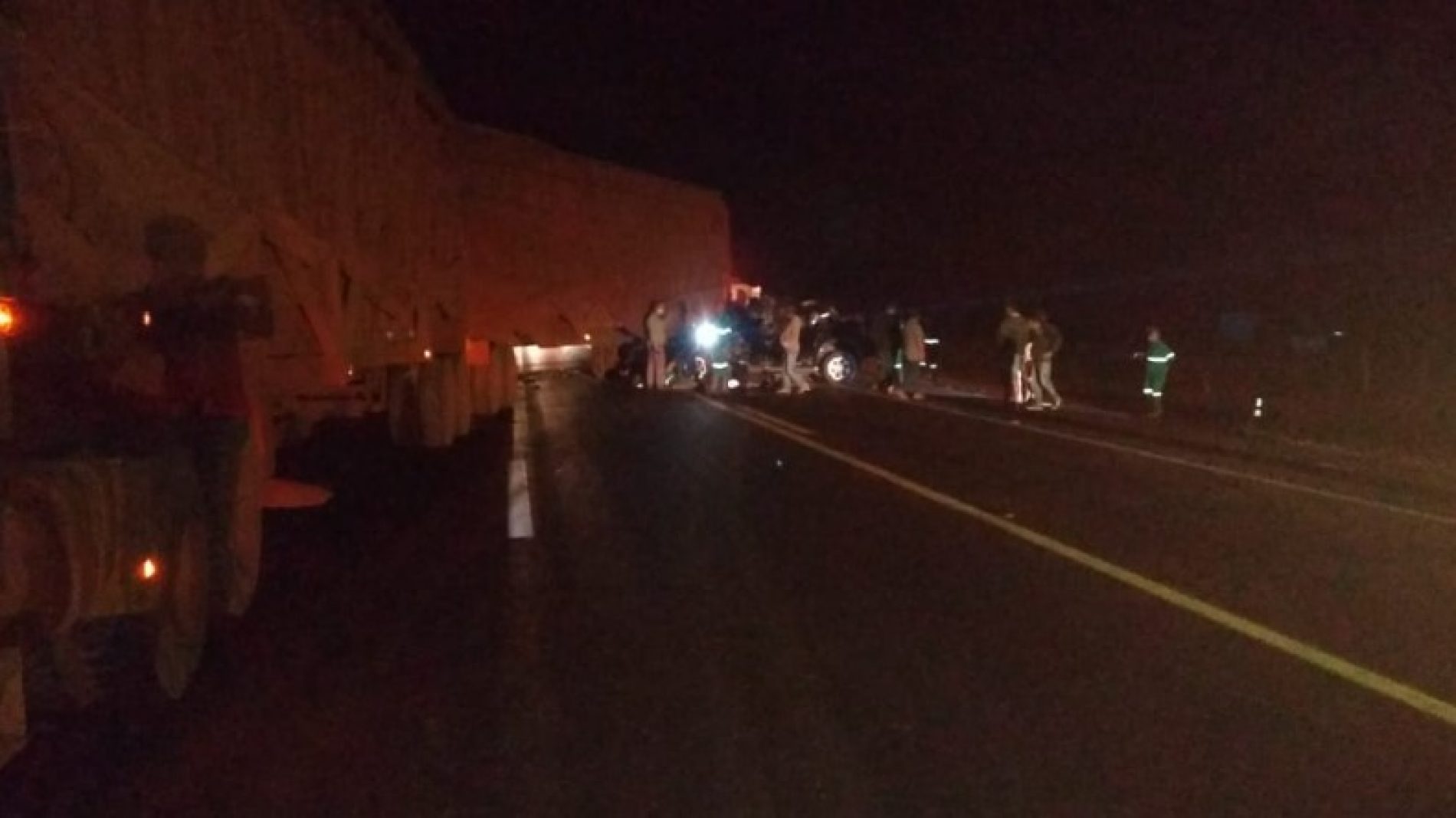 REGIÃO: Batida com canavieiro deixa 5 mortos em rodovia