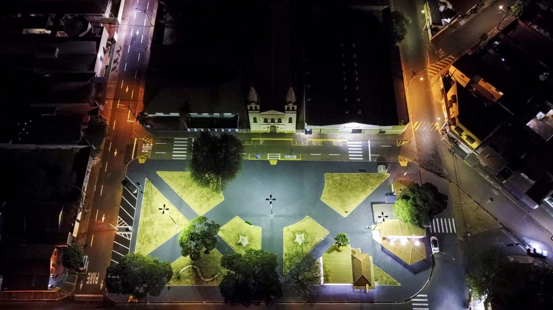 BARRETOS: Praça do Bom Jesus está reformada e revitalizada