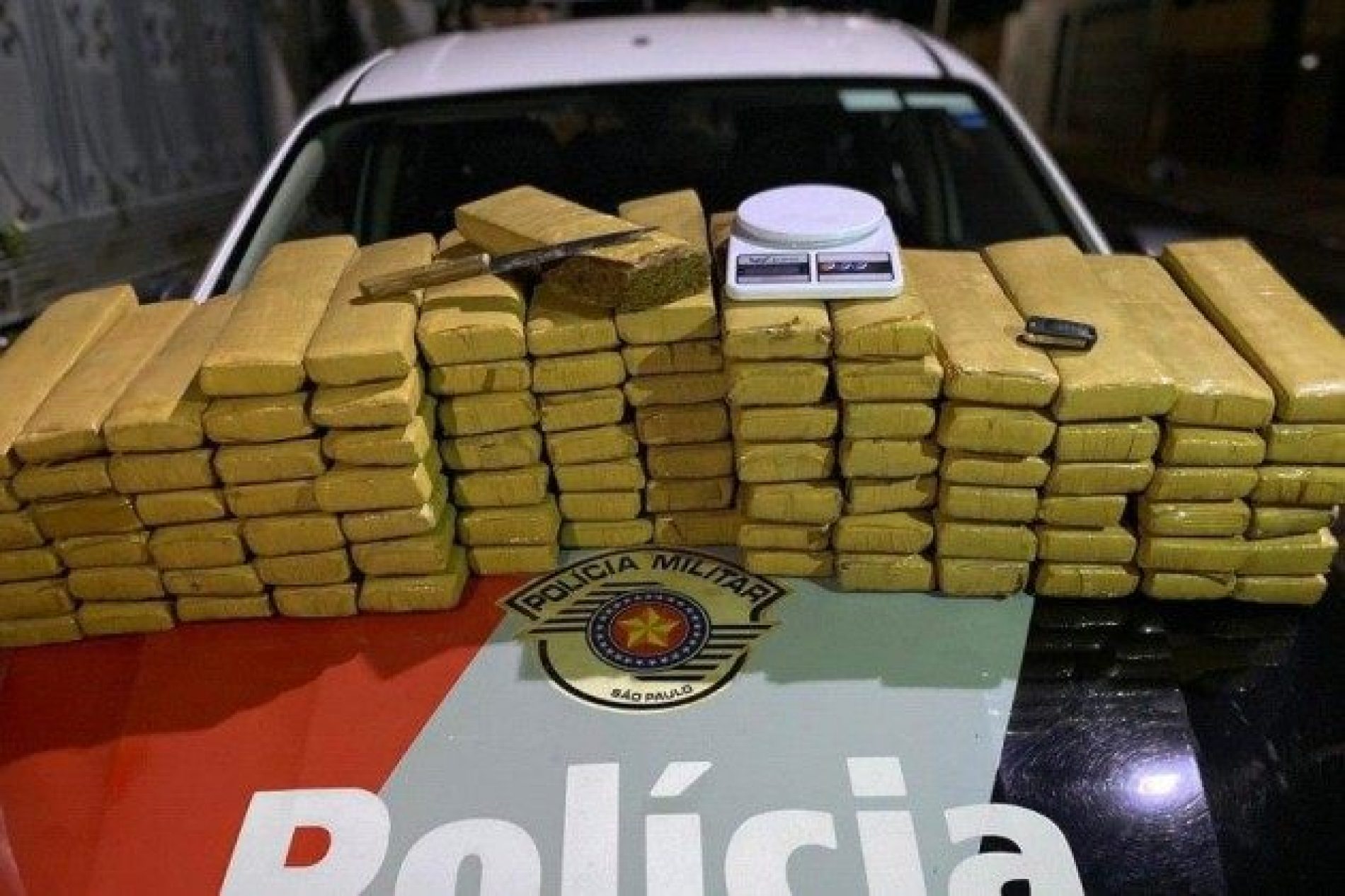 REGIÃO: Polícia Militar apreende 92 quilos de maconha e prende motorista