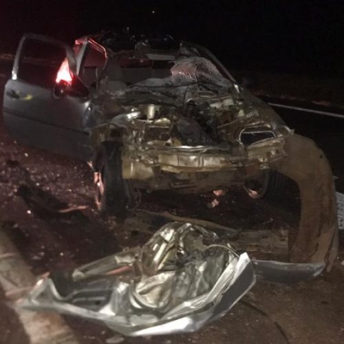 REGIÃO: Jovem morre após batida com caminhão