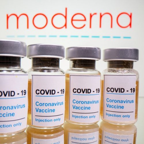 Moderna afirma que sua vacina é 94,5% eficaz, segundo análise preliminar da fase 3