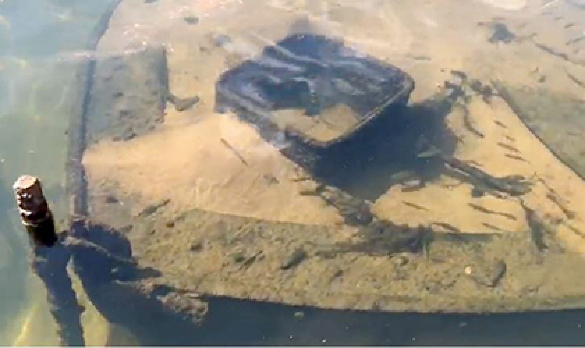 COLÔMBIA: Barco naufragado há 70 anos reaparece no Rio Grande