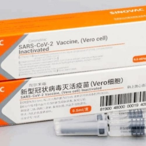 Butantan anuncia coletiva sobre suspensão da vacina Coronavac