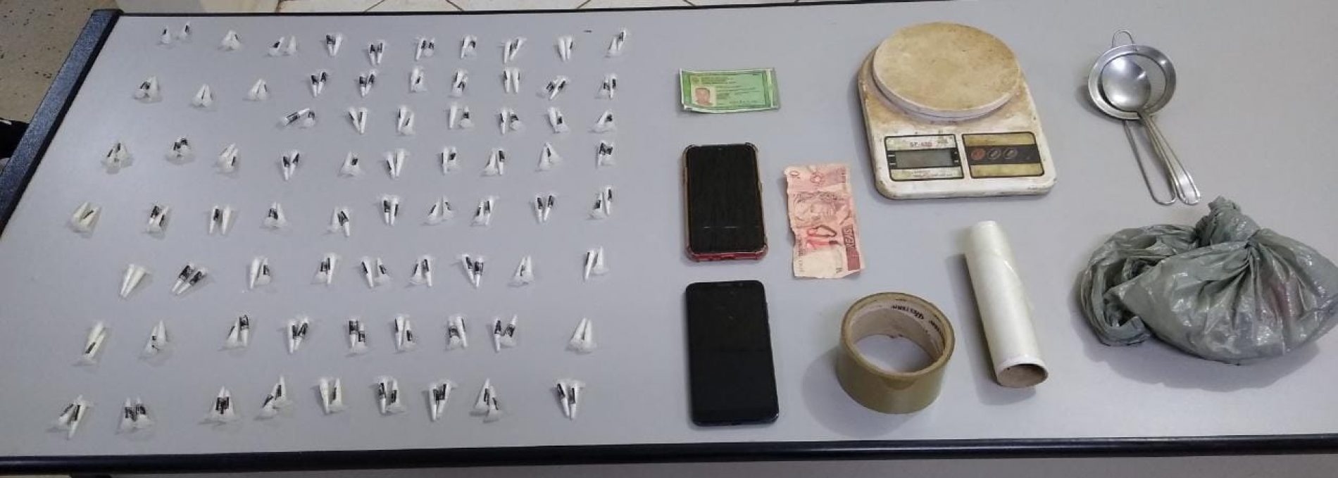 BARRETOS: Polícia prende homens com cocaína após tentativa de fuga com carro no Santa Cecília