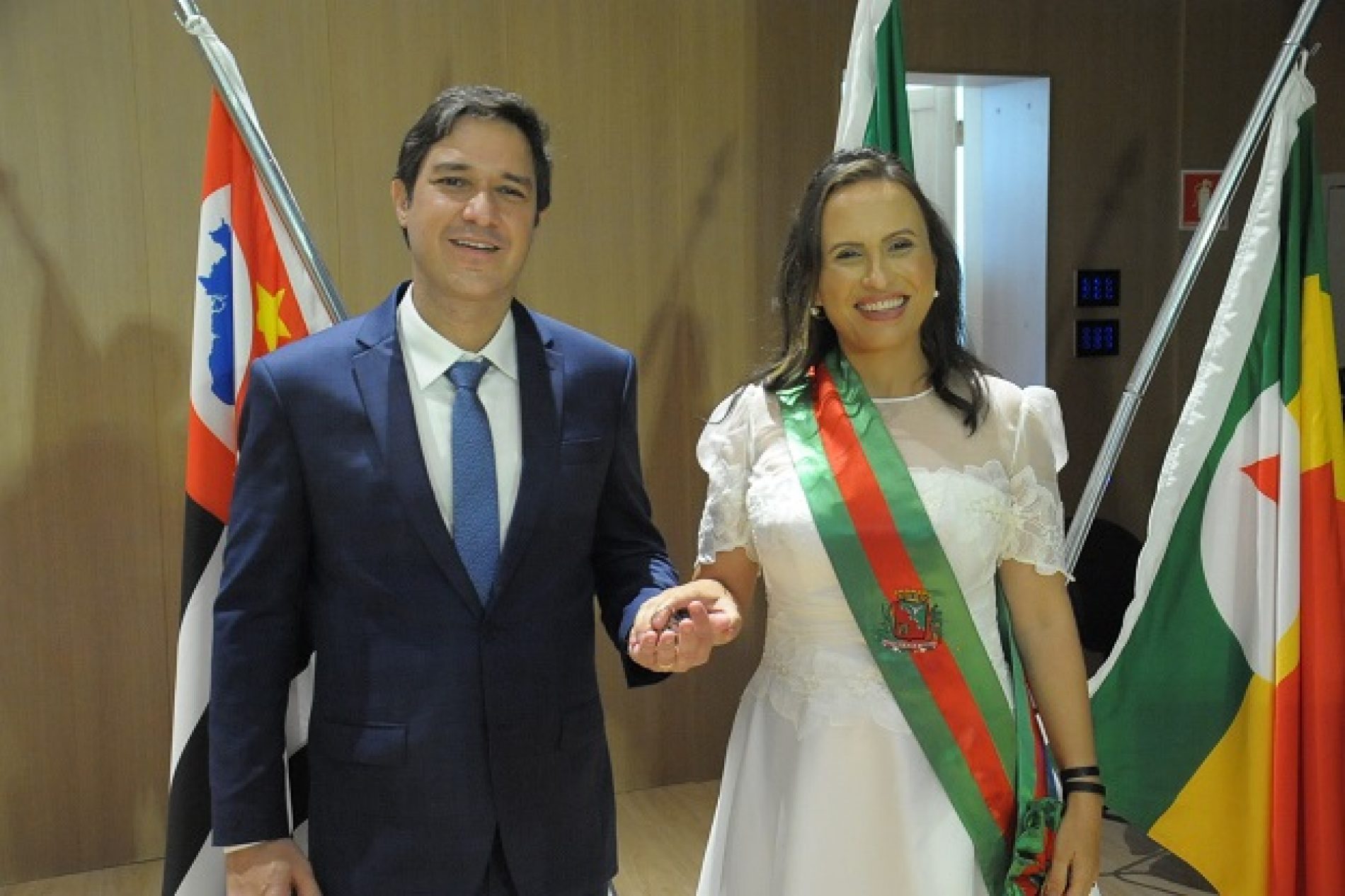 Paula Lemos é empossada como primeira prefeita mulher no município de Barretos