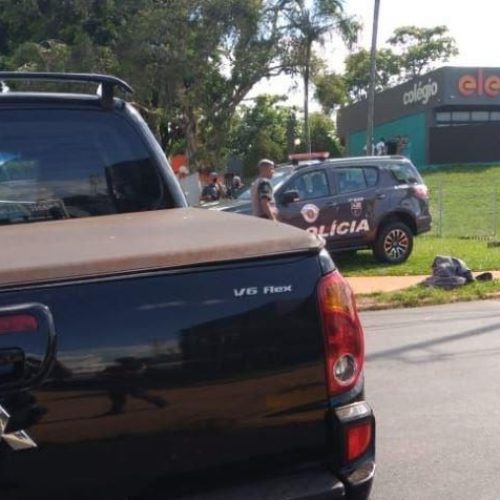 REGIÃO: Três são presos após roubar caminhonete e atropelar mulher
